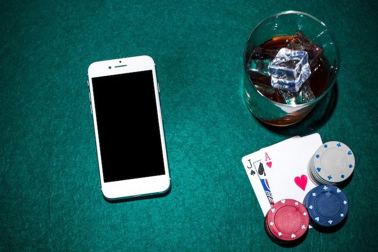 Antarmuka akses mudah dari berbagai perangkat mobile dengan jaringan berkecepatan rendah